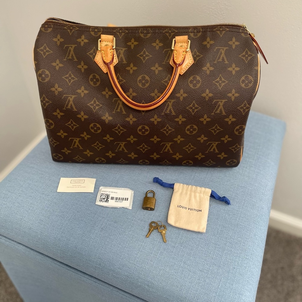 Louis Vuitton Speedy 35